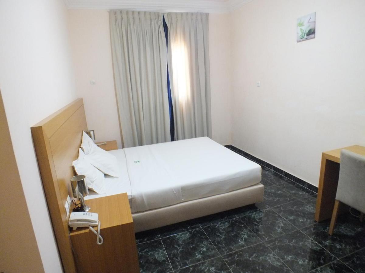 Hotel El Medina Nouadhibou Exteriör bild